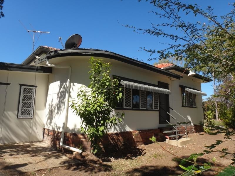14 Birch Street, Park Avenue QLD 4701